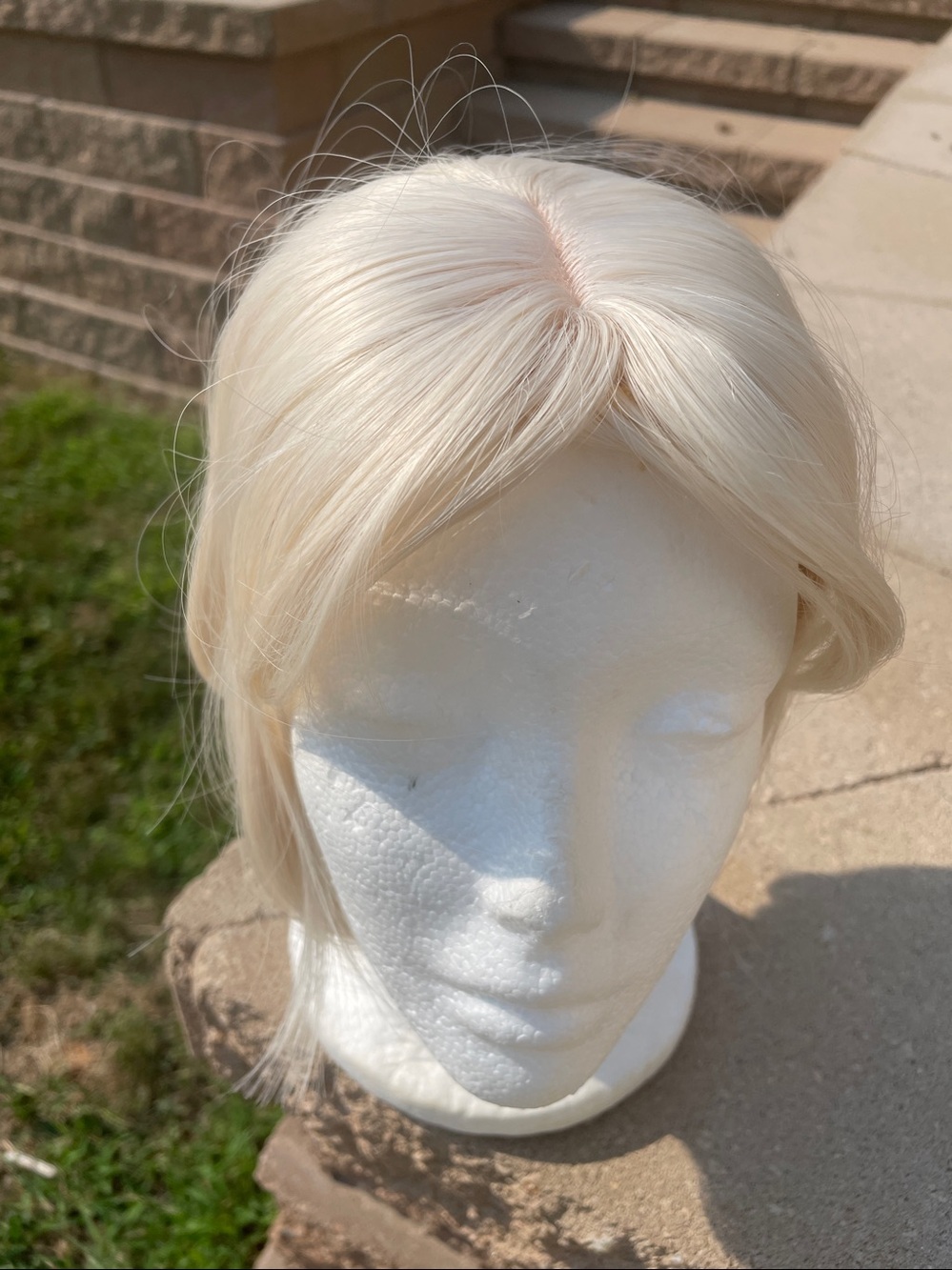 NWT 11” approx white vanilla blonde natural topper feather bangs #60 brand new - Picture 15 of 16